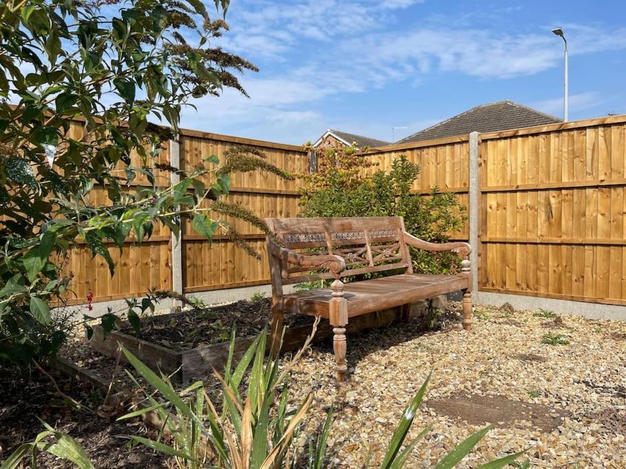 Lodge In The Heart Of Bourne Thurlby Εξωτερικό φωτογραφία
