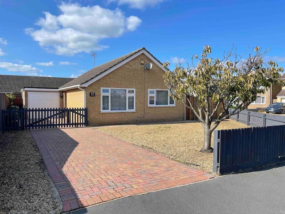 Lodge In The Heart Of Bourne Thurlby Εξωτερικό φωτογραφία